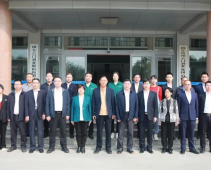 贵州省工信厅带队“多彩贵州风·黔酒中国行”代表团莅临云门酒业调研交流